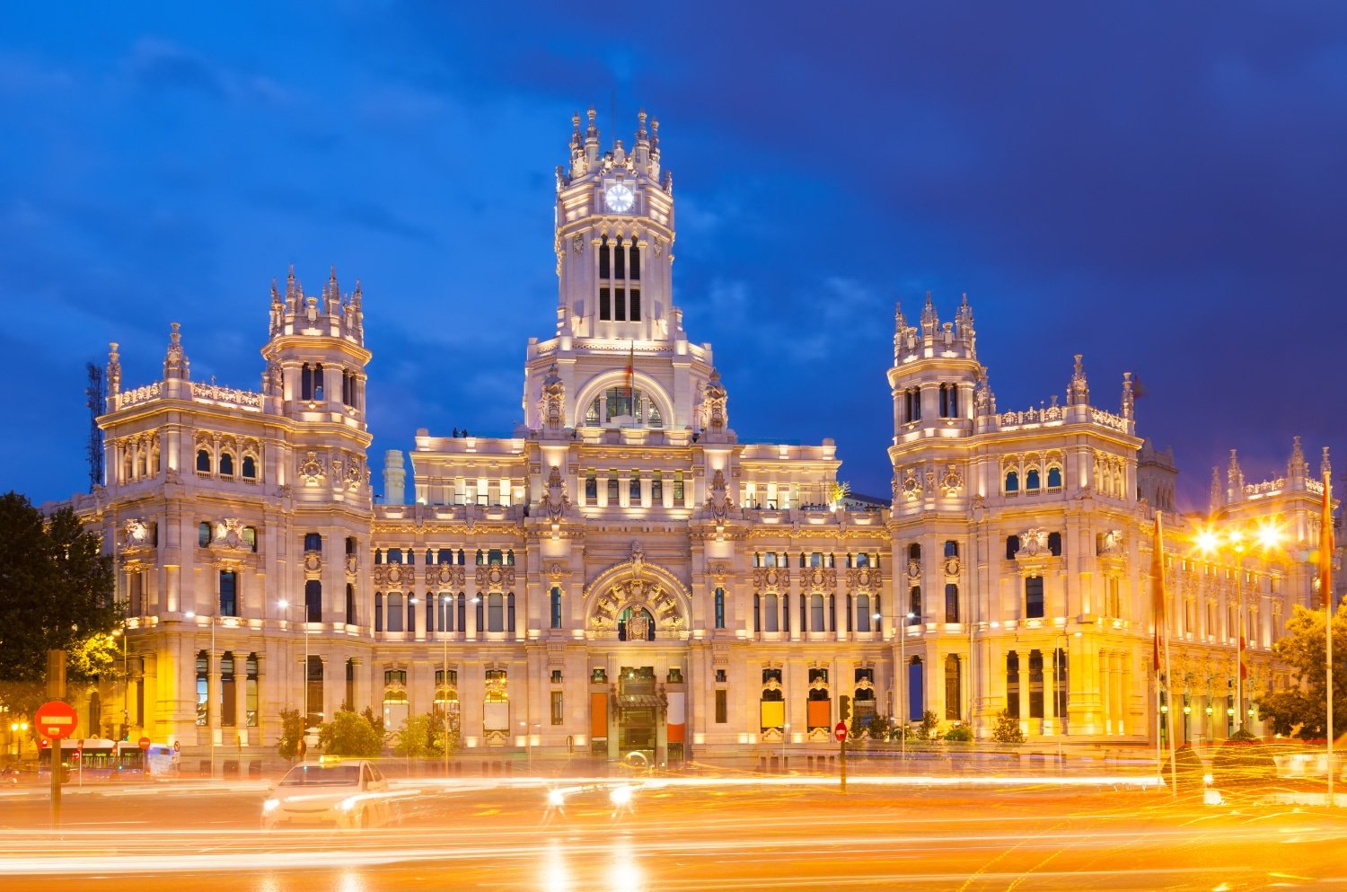 como conocer a gente en Madrid en la noche